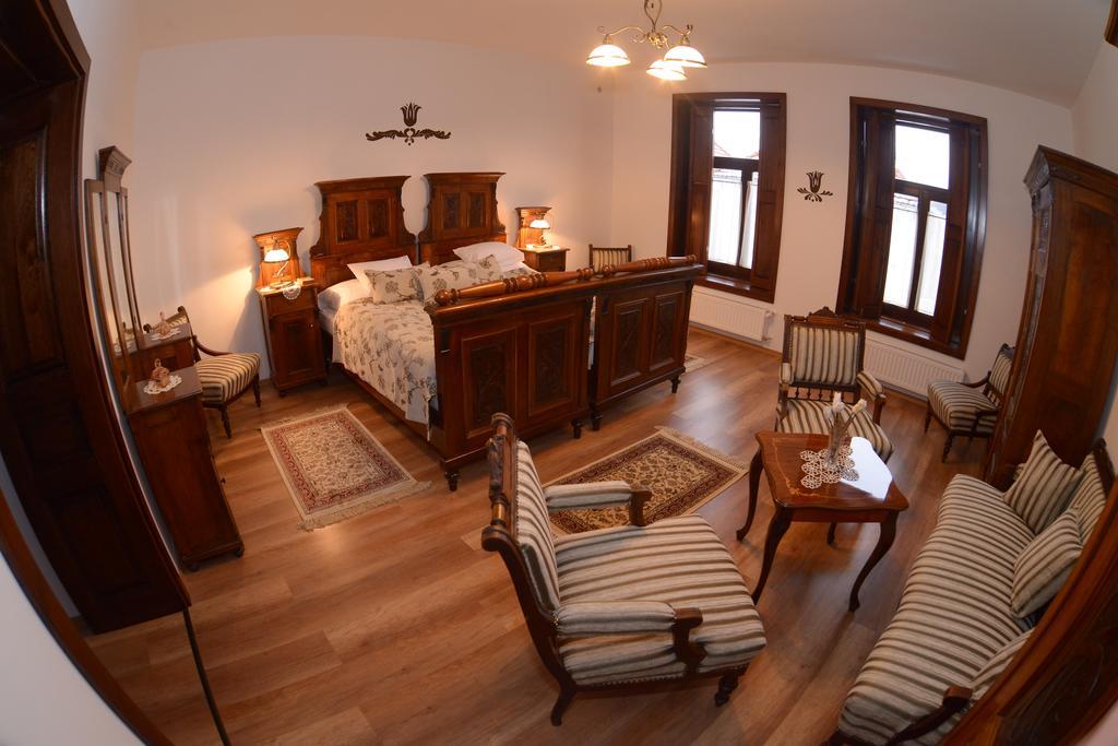 Levendula Porta Es Pajtaszinhaz Hotel ออร์ฟู ห้อง รูปภาพ